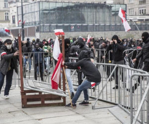  Marsz Niepodległości 2020: Poznajesz tych mężczyzn? Szuka ich policja! 