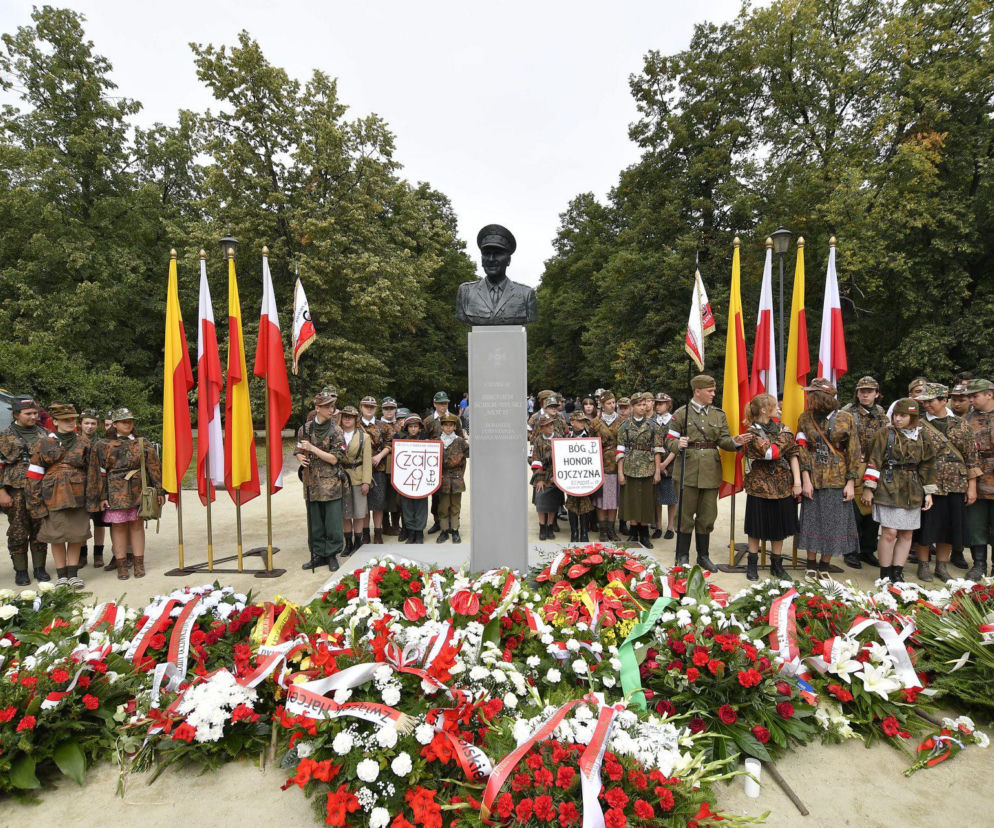 Odsłonięcie pomnika gen. Ścibor-Rylskiego