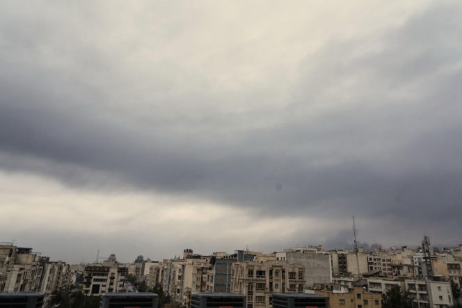 Czarny deszcz spadł w Iranie! "Słońce zniknęło"