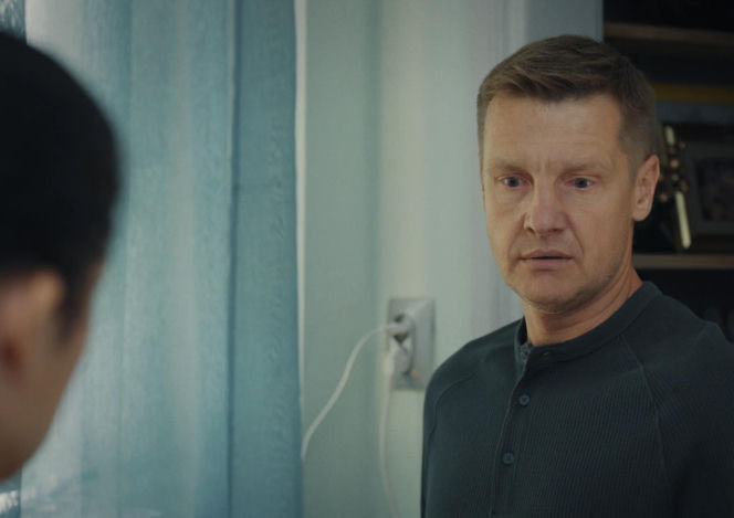 M jak miłość, odcinek 1908. Kinga (Katarzyna Cichopek), Paweł (Rafał Mroczek)