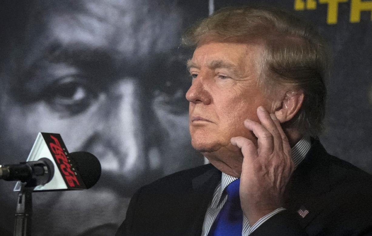 James będzie walczyć z Trumpem