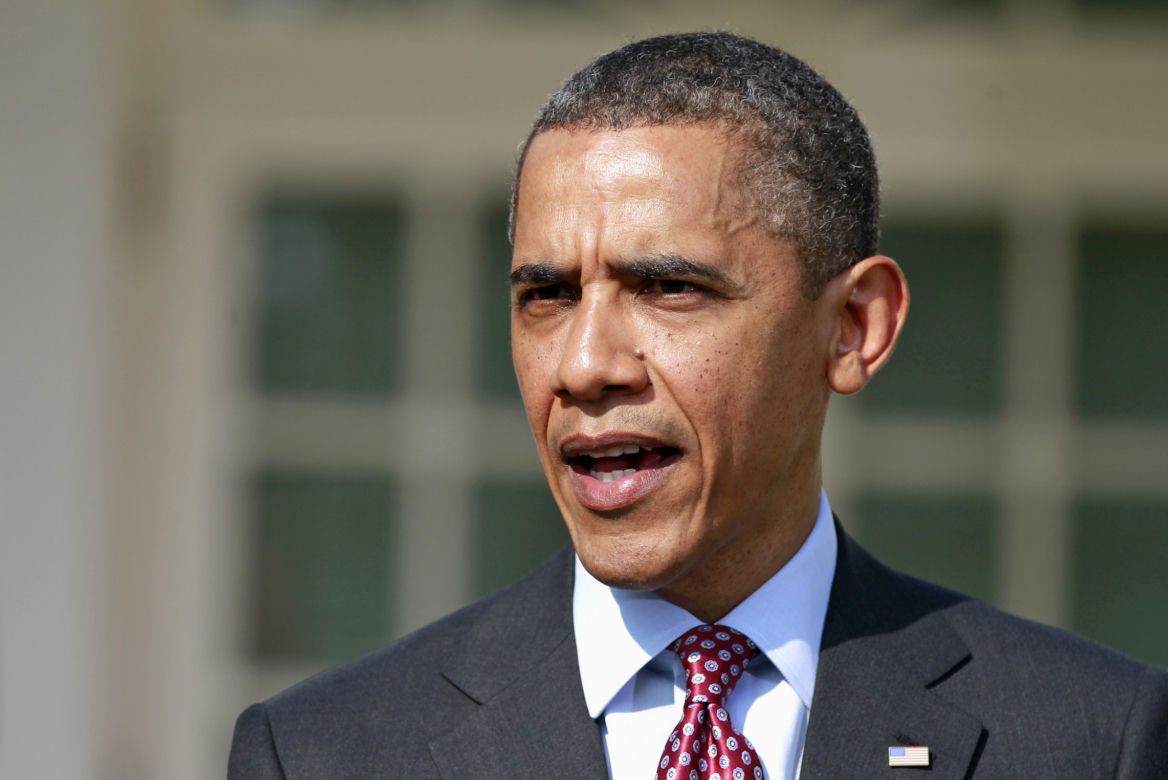 Tajemnicza śmierć w rezydencji Obamów! Kucharz utopiony w stawie!