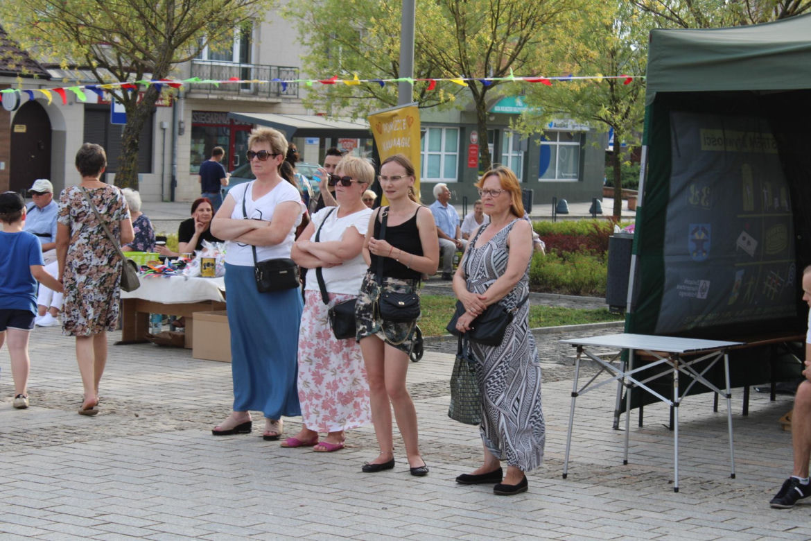 POTAŃCÓWKA NA RYNKU. Tak bawią się mieszkańcy Starachowic 06.2024