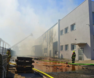 Alarm po pożarze w Wielkopolsce. „Nie zbliżajcie się do rzeki!”
