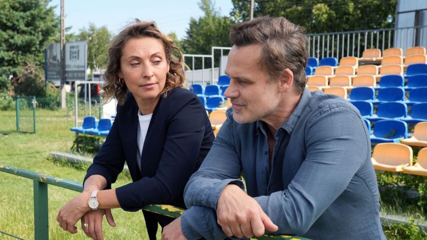 Barwy szczęścia odc. 3090. Beata (Anita Jancia), lekarz Karol Czubak (Jan Wieczorkowski)