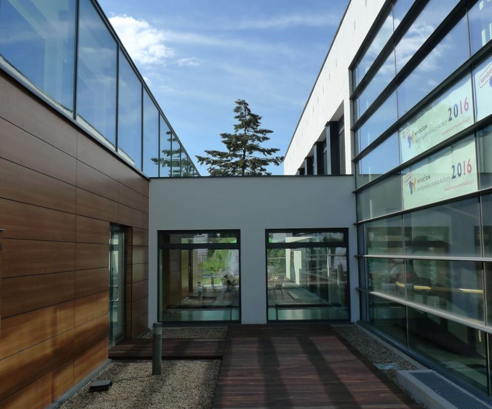 3 Nagroda - Centrum Kultury AGORA, ul. Serbska 5a 