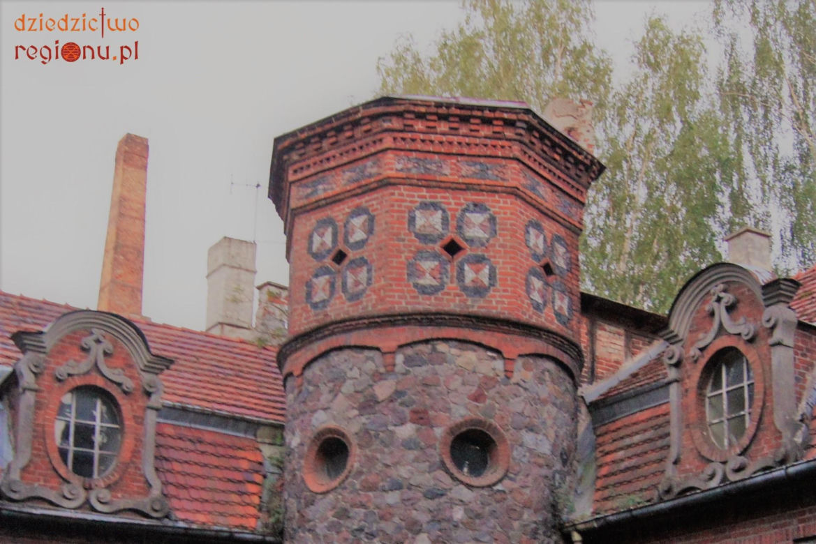 Zabytkowa gorzelnia w Zakrzewie. To prawdziwa perła architektury w Wielkopolsce!