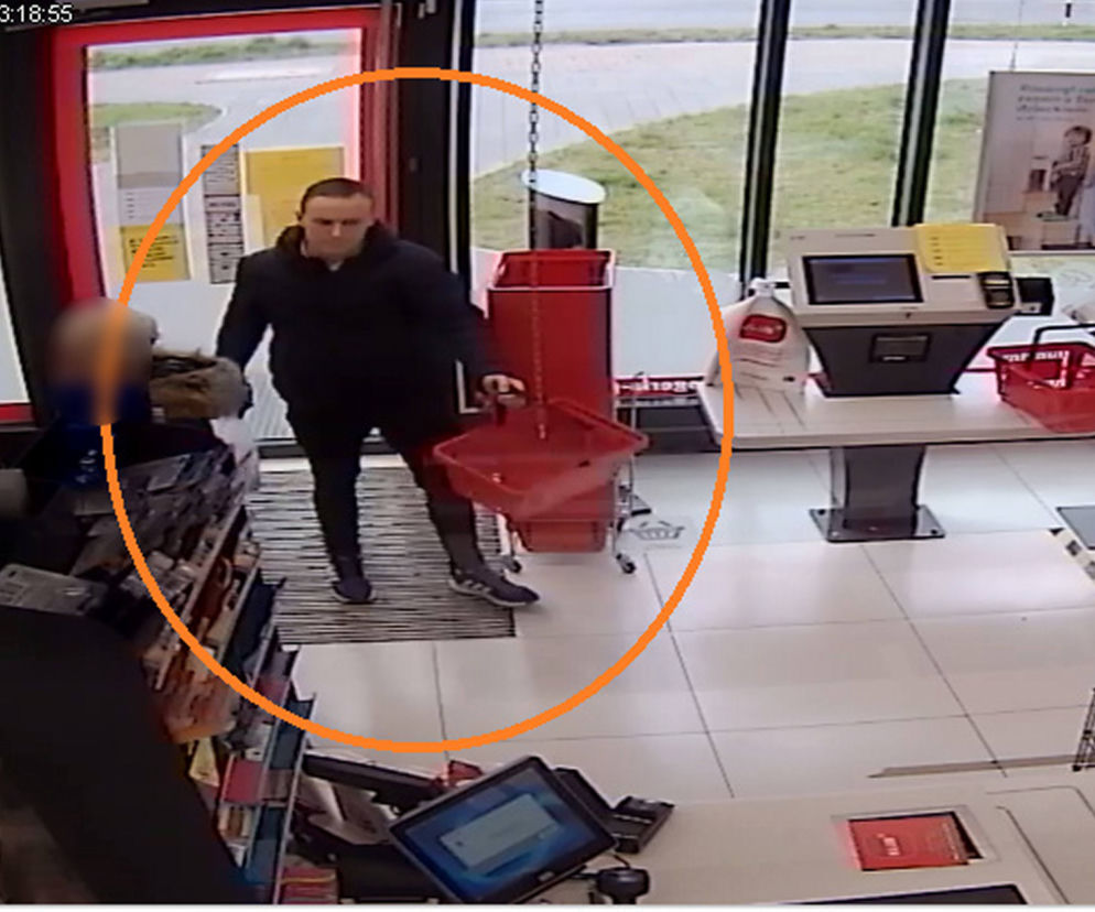 Ten mężczyzna płacił za zakupy cudzą kartą. Teraz poszukuje go toruńska policja