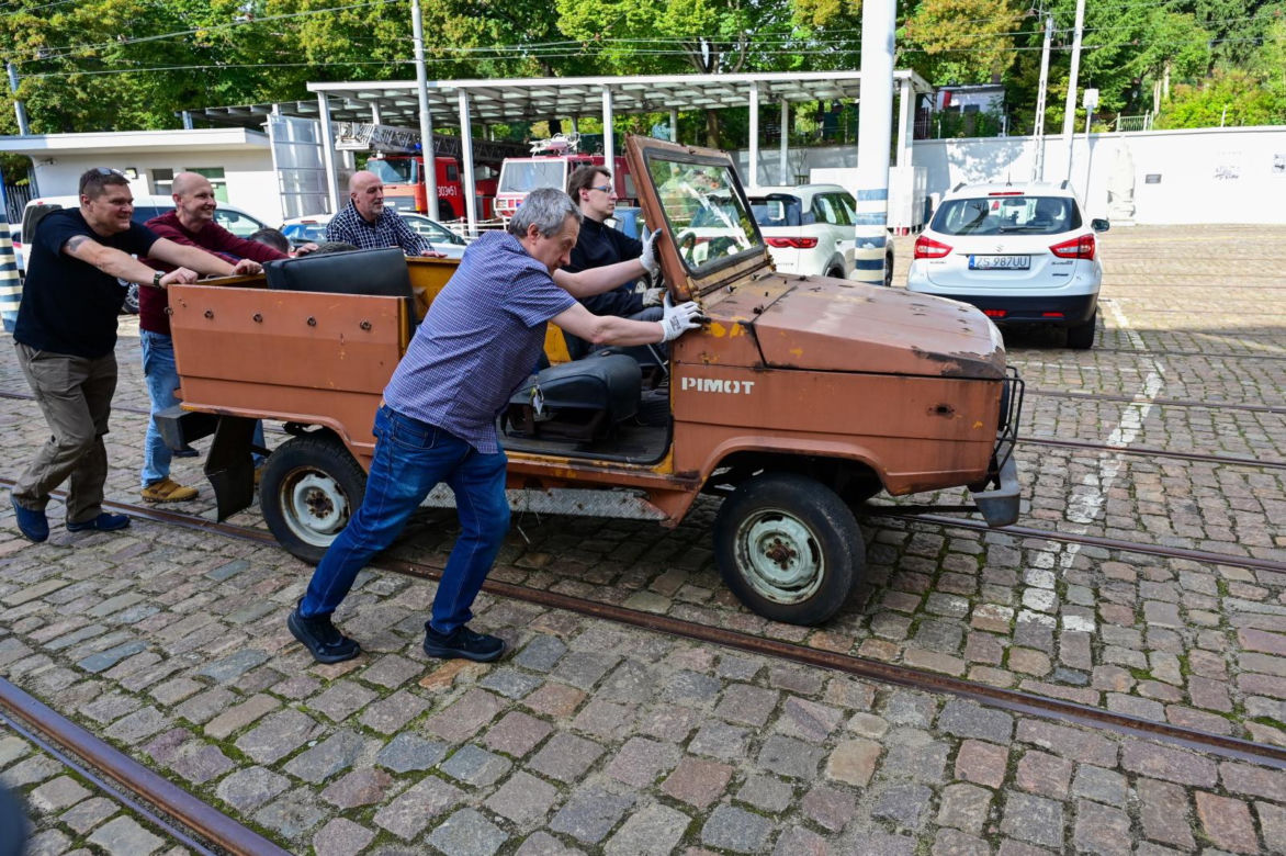 Prototyp terenowego Poloneza w Muzeum Techniki i Komunikacji w Szczecinie