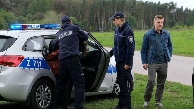 M jak miłość odc. 1906. Natalka (Dominika Suchecka), Paweł (Rafał Mroczek), Adam Karski (Patryk Szwichtenberg)