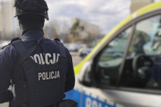 Dramat w Toruniu. Mężczyzna osunął się na ziemię i przestał oddychać