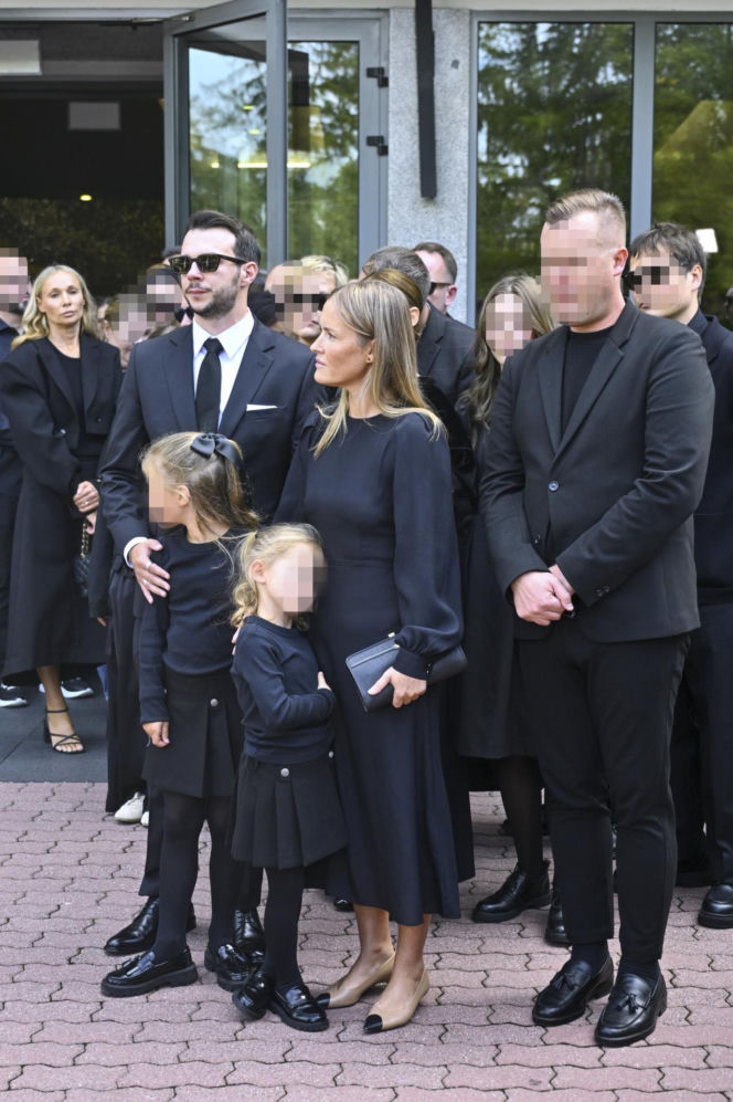 Tak pożegnały Jana Frycza córka i wnuczka. Trudno się nie rozpłakać