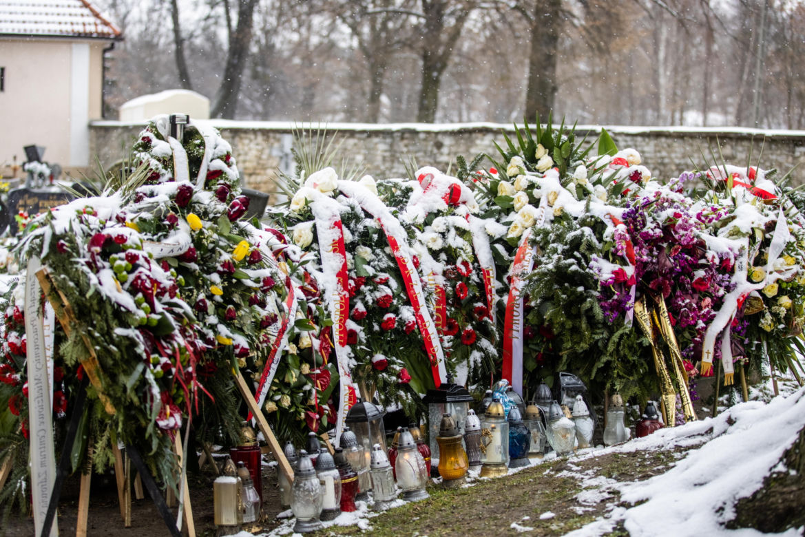 Grób Mariana Zembali tydzień po pogrzebie. Ten obraz chwyta za serce 