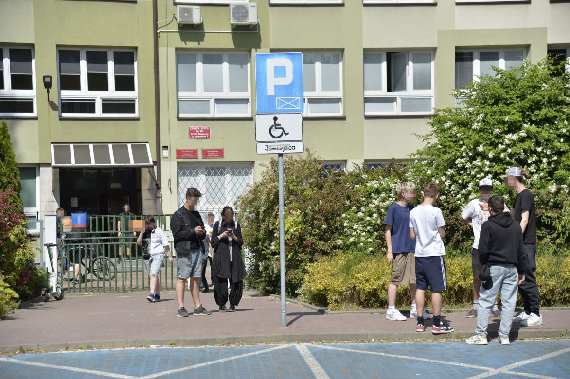 Śmierć 16-letniego ucznia w szkole. Na lekcji wyszedł do toalety 