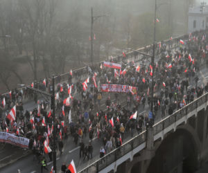 Marsz Niepodległości przeszedł przez most Poniatowskiego