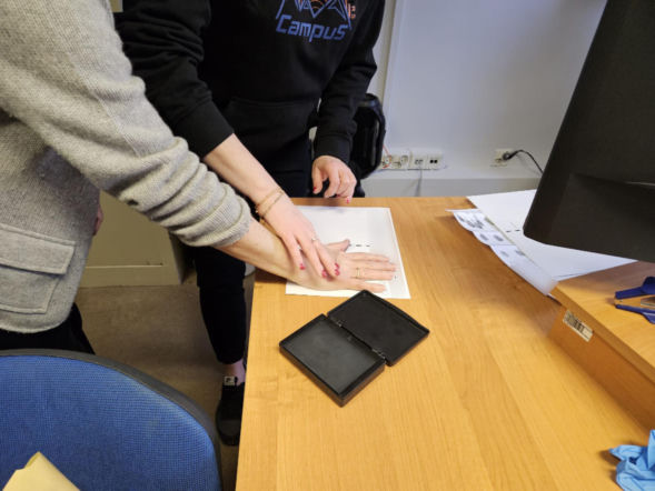 Międzynarodowy kant samochodowy. Włosi oszukiwali, Polacy im pomagali, a wszyscy zarabiali