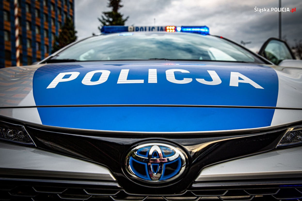 25 nowych hybrydowych radiowozów dla Śląskiej Policji
