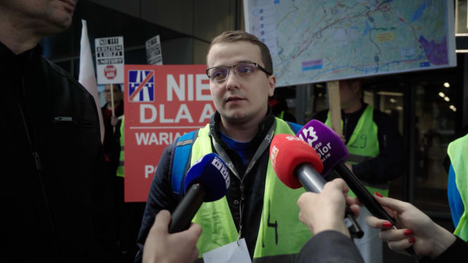 Dramat setek rodzin pod Warszawą! Nowa autostrada zburzy ich domy?! „Żyjemy na bombie”