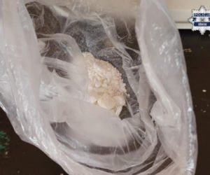 Taksówkarz zasnął za kierownicą na środku drogi. W aucie miał anielski pył