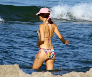 Anna Czartoryska-Niemczycka na plaży