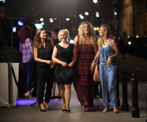 Przyjaciółki 4 sezon odc. 42. Anka (Magdalena Stużyńska), Zuza (Anita Sokołowska), Patrycja (Joanna Liszowska), Inga (Małgorzata Socha)
