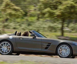 Mercedes SLS AMG Roadster