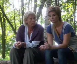 Miłość nad rozlewiskiem odc. 5. Basia (Małgorzata Braunek), Małgosia (Joanna Brodzik)