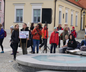 Białystok: Młodzieżowy Strajk Klimatyczny - Najpierw natura, potem matura