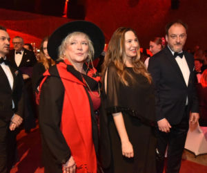 XIV Marszałkowski Bal Dobroczynny w CKK Jordanki. Zdjęcia ze środka. Efektowne kreacje VIP-ów