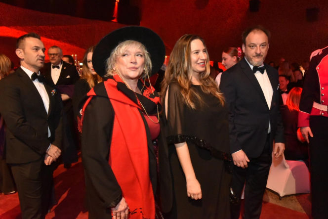 XIV Marszałkowski Bal Dobroczynny w CKK Jordanki. Zdjęcia ze środka. Efektowne kreacje VIP-ów