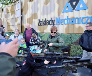 Piknik militarny przed Stadionem Śląskim