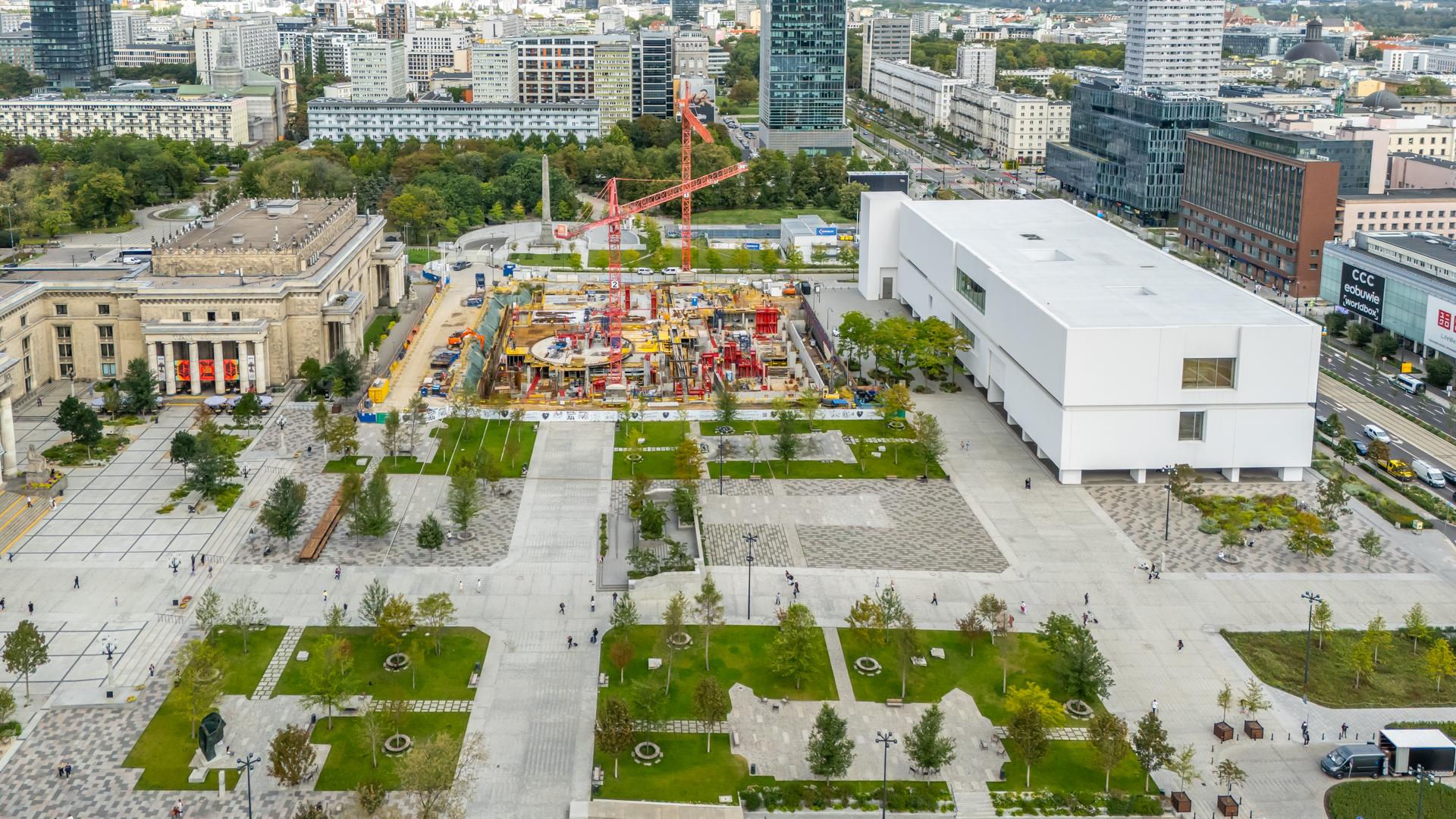 Budowa siedziby teatru TR Warszawa na Placu Defilad