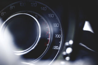 122 km/h ulicami miasta! Szarża po Białymstoku skończyła się niemiło dla kierowcy