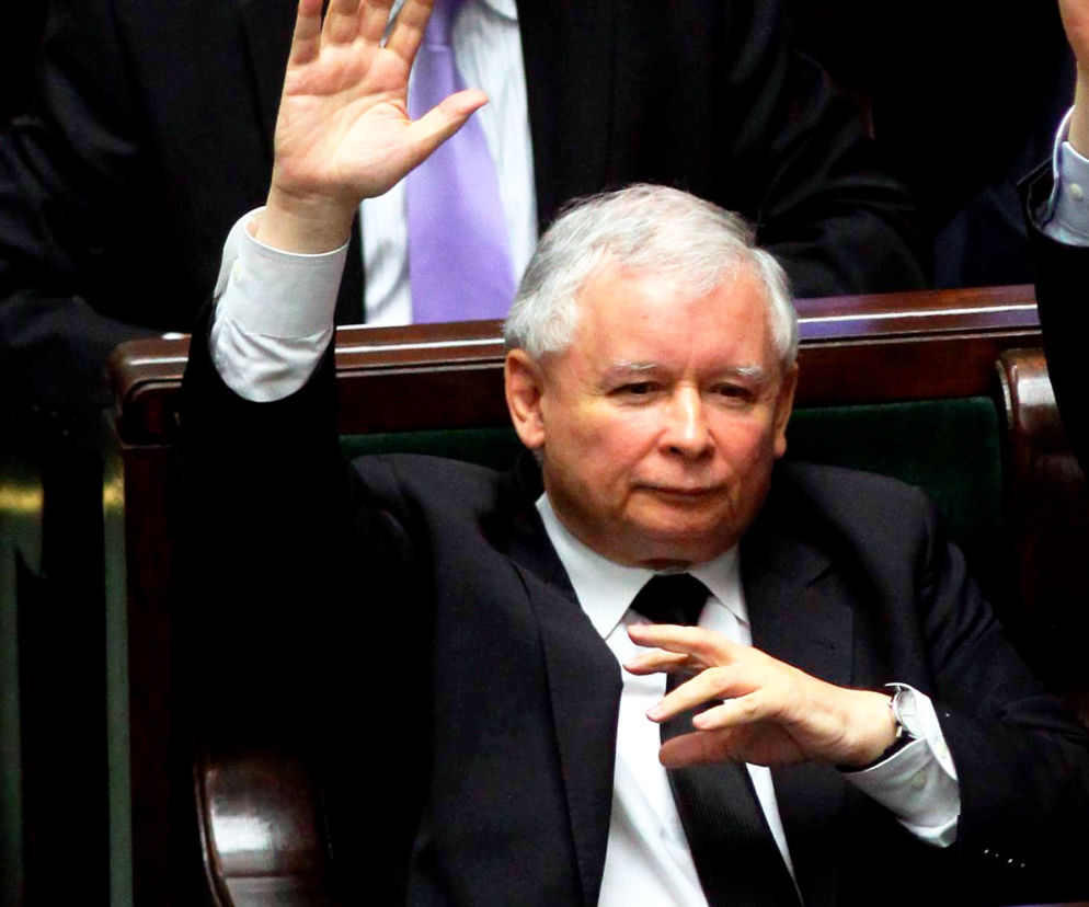 Kaczyński chciał podwyżek, ale wystraszył sie Polaków