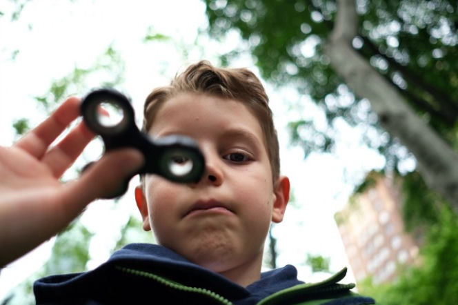 Fidget spinner to dzieło szatana - tak twierdzą katolickie media