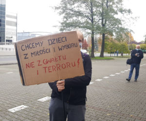 Bydgoszczy ruszyli na manifestację do Warszawy 