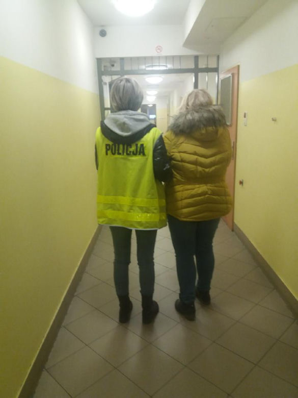 NARKOBIZNES matki i jej synów. Co zrobili, kiedy przyszła policja? NIE UWIERZYSZ