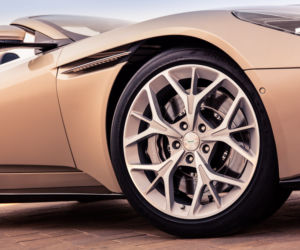 Aston Martin DB11 Volante
