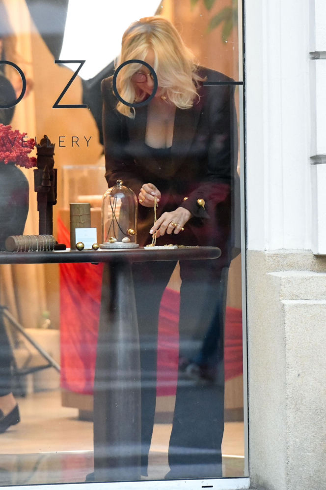 Agata Młynarska na zakupach u jubilera