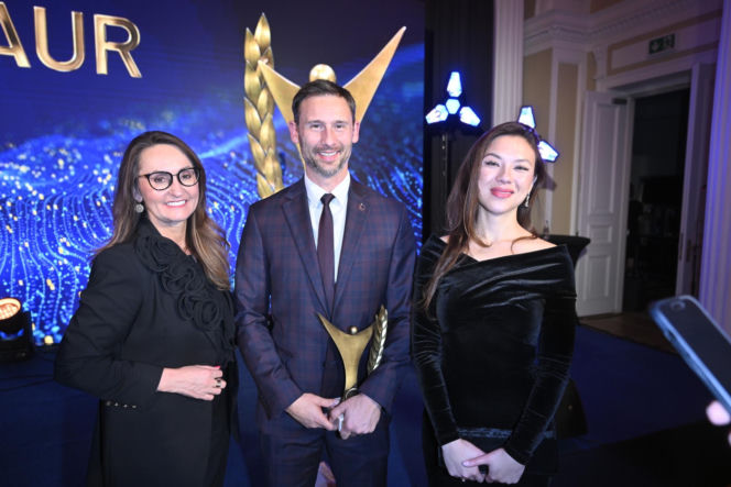 Posłanka Aleksandra Uznańska-Wiśniewska kwitnie w ciąży