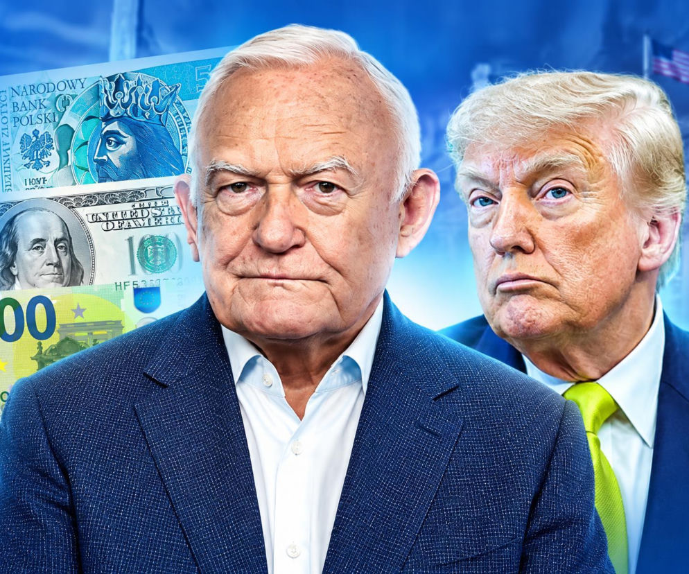 Leszek Miller na tle banknotów. Obok Donald Trump. O braku świadczeń dla premierów przeczytasz na SE Polityka.