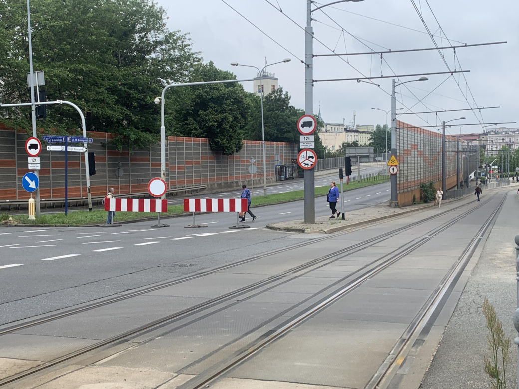 Estakada w Chorzowie zamknięta. Grozi jej zawalenie
