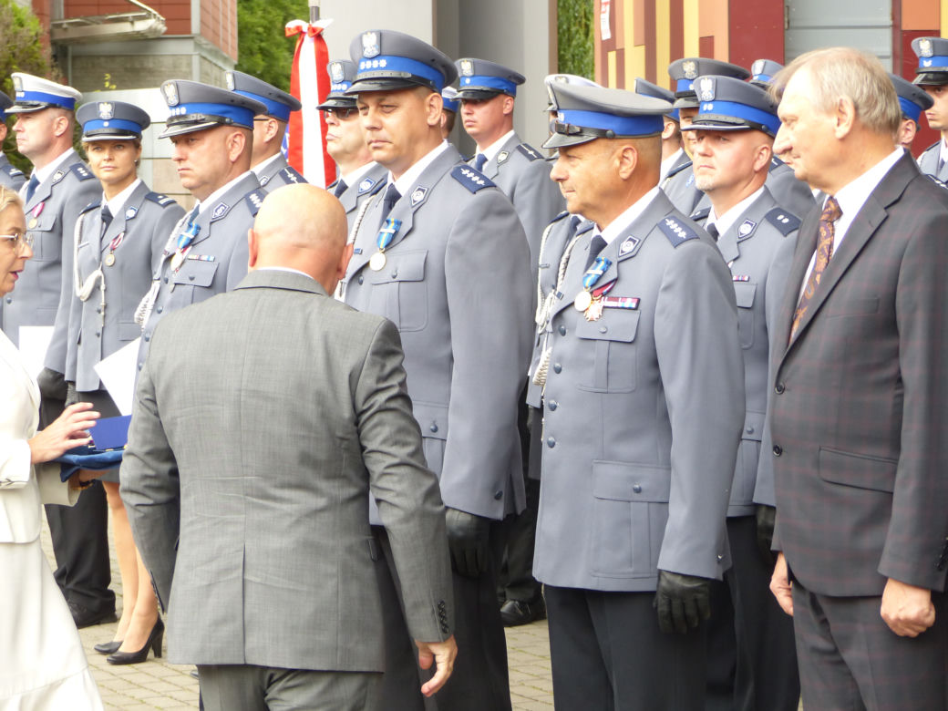 Awanse i odznaczenia