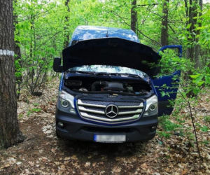 Pogranicznicy zatrzymali skradzionego Mercedesa