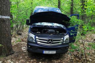 Pogranicznicy zatrzymali skradzionego Mercedesa
