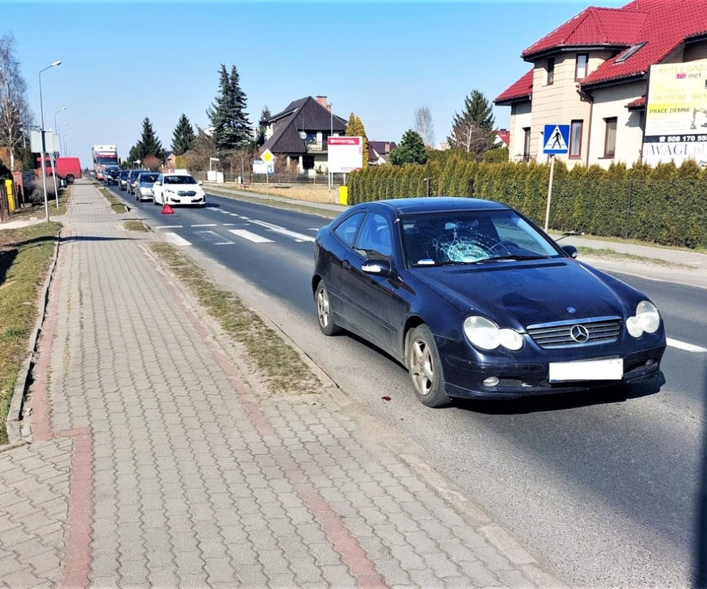 Wronki. 13-latka potrącona na pasach! Za kierownicą mercedesa siedziała młoda kobieta