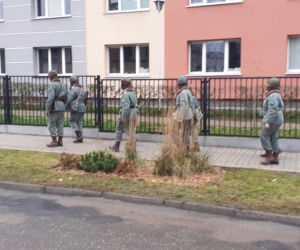 Wojsko na ulicach Iławy! To rekonstruktorzy stanu wojennego