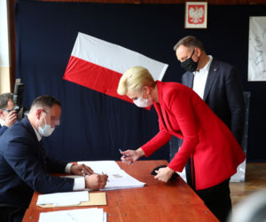 Wybory 2020. Para prezydencka razem z córką oddali głosy w drugiej turze