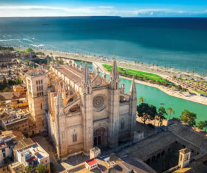 Gdzie wyjechać na wakacje 2026, aby było bezpiecznie?