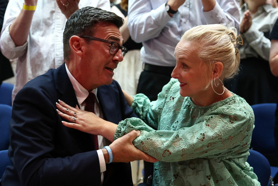Andy Burnham został w poniedziałek 59. premierem Wielkiej Brytanii - potwierdził Pałac Buckingham